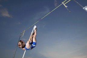 乐动官方网站-跨界狂欢！莎拉波娃第七赛季王者归来，独行侠主场球迷集体沸腾