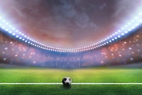 ld sports-JackeyLove传奇首秀，关键助攻点燃全场，美国观众沸腾见证王者归来